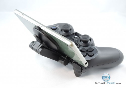 PS4-Controller-mit-Z3-Halterung-Rückseite-SmartTechNews