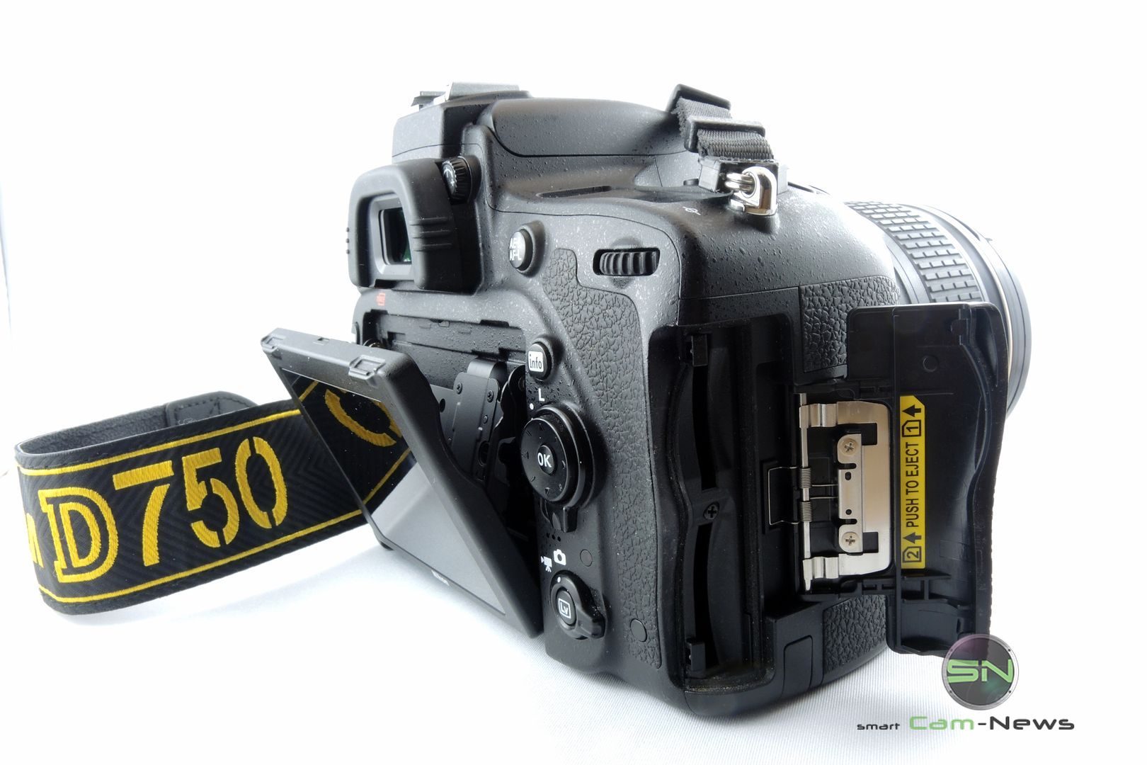 doppelter SD Schacht - Nikon D750 - SmartCamNews