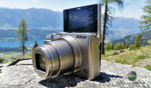 Klappdisplay Position 3 - Nikon Coolpix A900 MegaZoom - Millstättersee - SmartCamNews