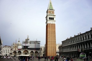 Markusplatz in Venedig - Sony Alpha 7 - SmartCamNews