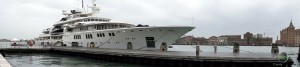 Mega Yacht in Venedig - Sony Alpha 7 - SmartCamNews
