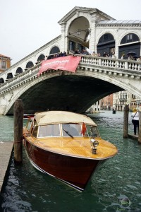 Weekend Boat in Venedig - Sony Alpha 7 - SmartCamNews